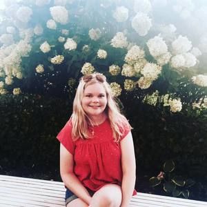 Meet your Posher, Claire